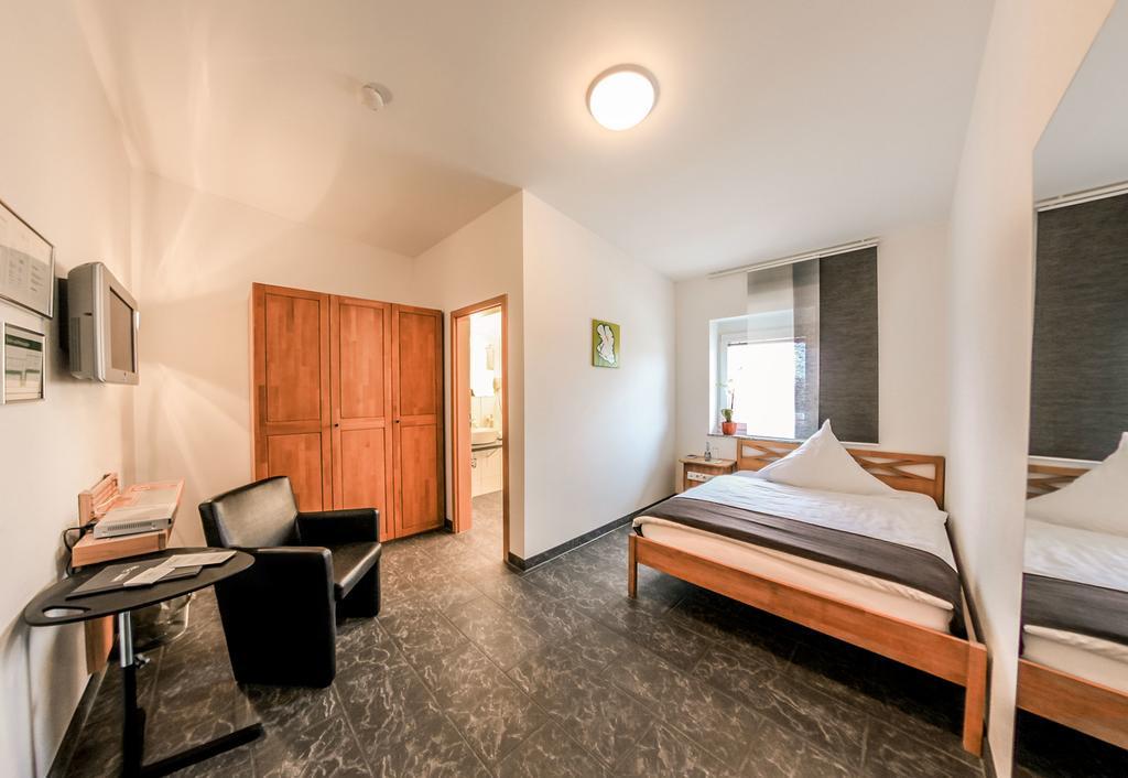 InWest Hotel Garni Crailsheim Kamer foto